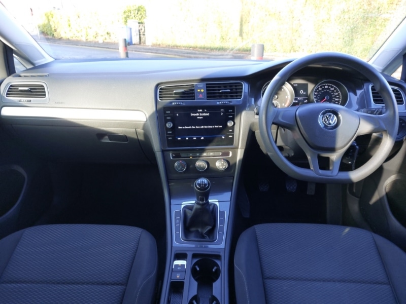 Used Volkswagen Golf 2018 for sale - 76639029: Photo 2