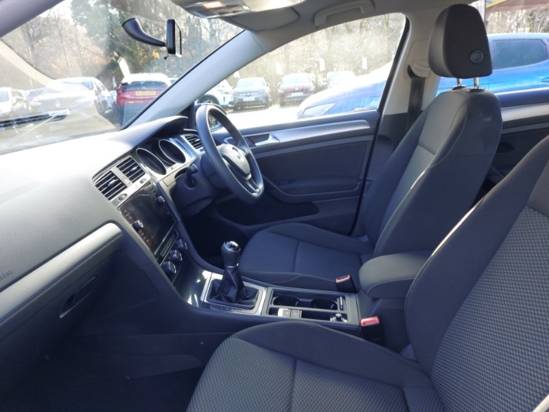 Used Volkswagen Golf 2018 for sale - 76639029: Photo 5