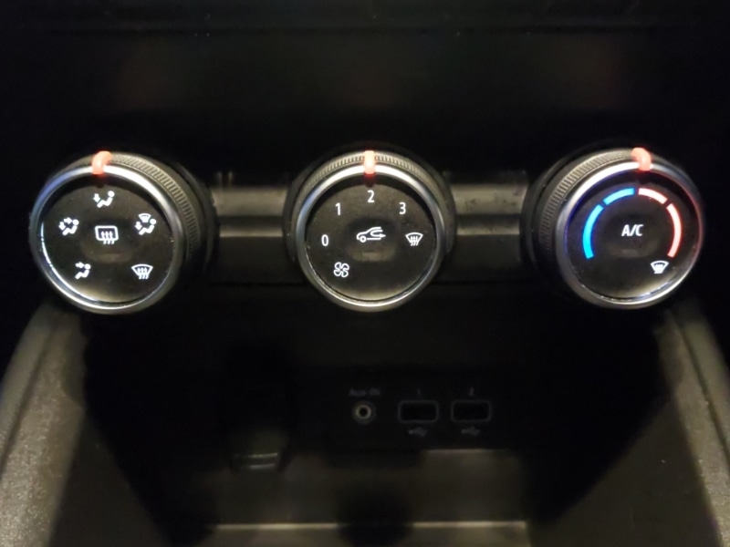 Used Renault Clio 2020 for sale - 76897475: Photo 15