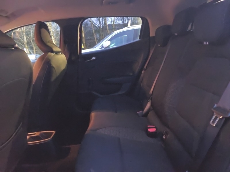 Used Renault Clio 2020 for sale - 76897475: Photo 6