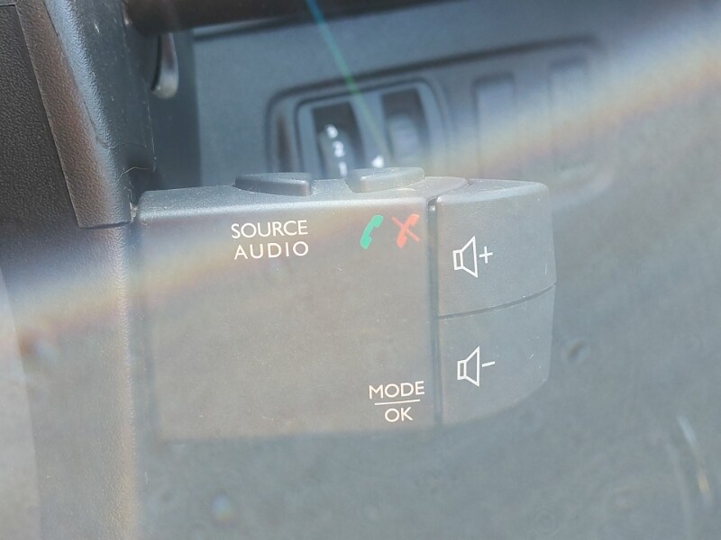 Used Renault Clio 2018 for sale - 78113872: Photo 19