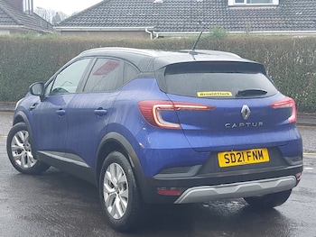 Used Renault Captur 2021 for sale - 77114700: Photo