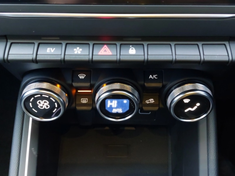 Used Renault Clio 2025 for sale - 77162573: Photo 16