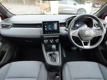 Used Renault Clio 2025 for sale - 77162573: Photo