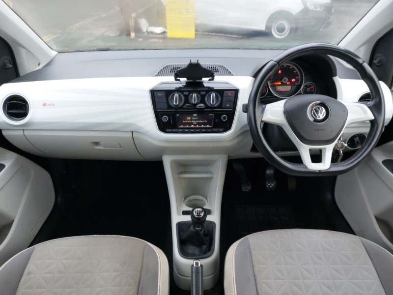 Used Volkswagen up! 2017 for sale - 77558880: Photo 2