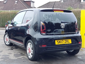Used Volkswagen up! 2017 for sale - 77558880: Photo