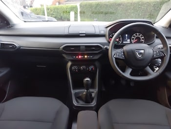 Used Dacia Sandero 2021 for sale - 76431673: Photo