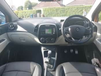 Used Renault Captur 2019 for sale - 75458206: Photo