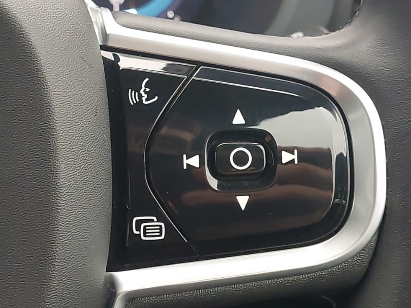 Used Volvo XC60 2021 for sale - 76721410: Photo 15