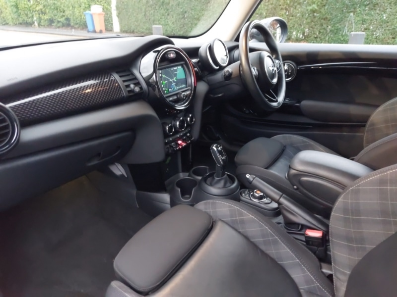 Used MINI Hatch 2019 for sale - 76498113: Photo 5