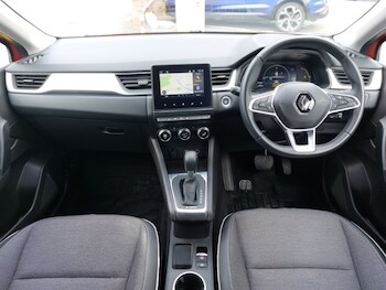 Used Renault Captur 2023 for sale - 78498234: Photo