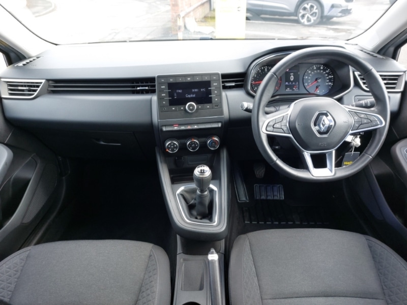 Used Renault Clio 2020 for sale - 78202605: Photo 2