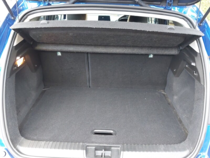 Used Renault Captur 2020 for sale - 76543363: Photo 8