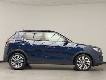 Used Ssangyong Tivoli 2022 for sale - 77093101: Photo