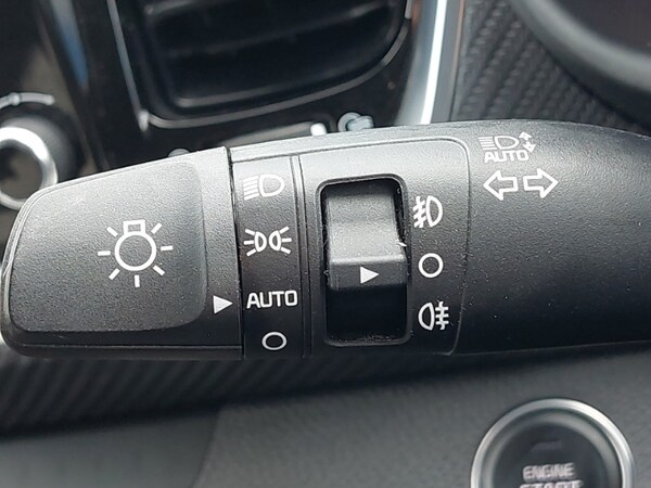 Used Kia Stonic 2023 for sale - 76083254: Photo 13