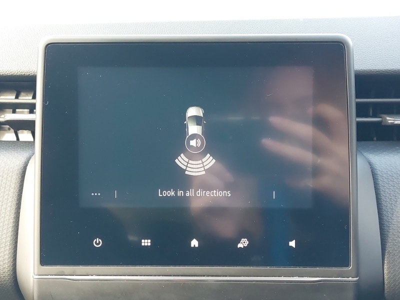 Used Renault Clio 2022 for sale - 76464827: Photo 11