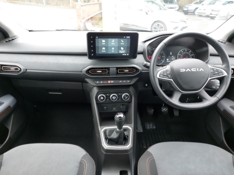 Used Dacia Sandero Stepway 2025 for sale - 77816551: Photo 2