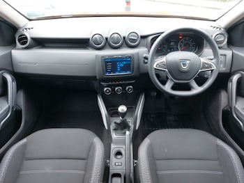 Used Dacia Duster 2021 for sale - 75900491: Photo