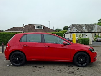 Used Volkswagen Golf 2017 for sale - 79070378: Photo