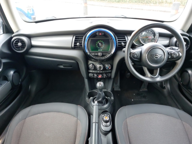 Used MINI Hatch 2018 for sale - 78054507: Photo 2