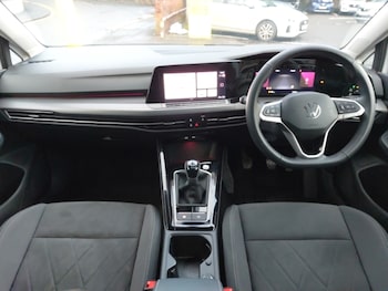 Used Volkswagen Golf 2023 for sale - 77028544: Photo