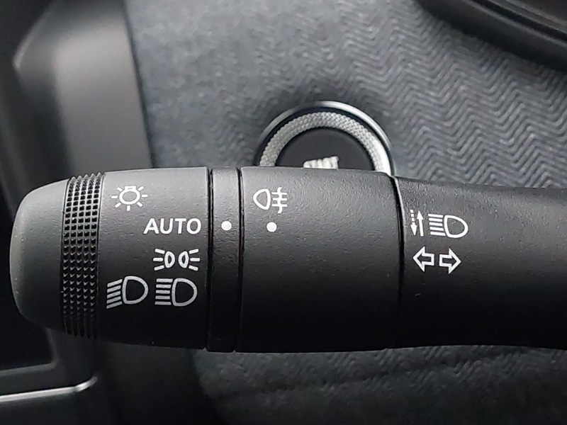 Used Renault Clio 2025 for sale - 77975055: Photo 12