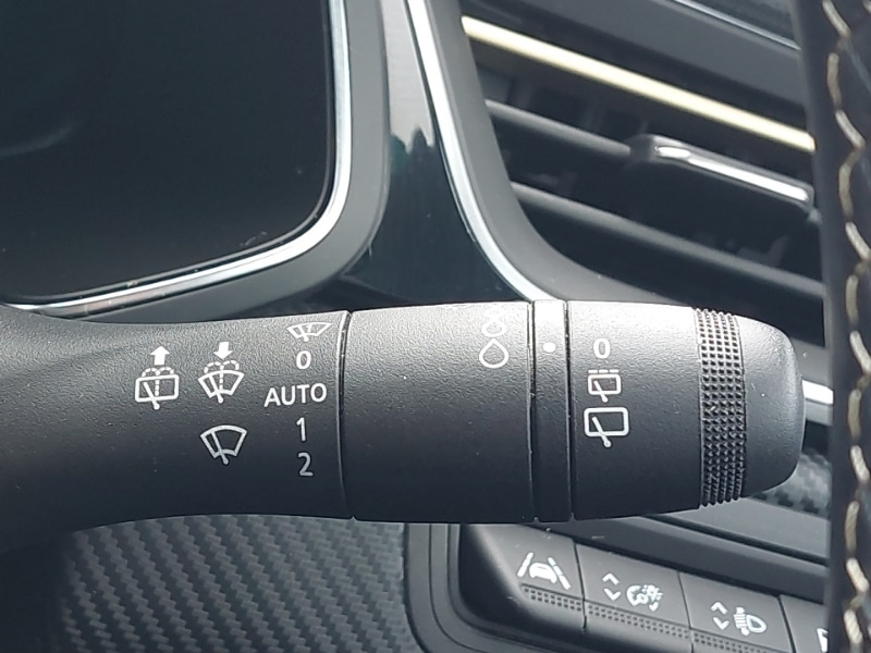 Used Renault Captur 2023 for sale - 77086962: Photo 13