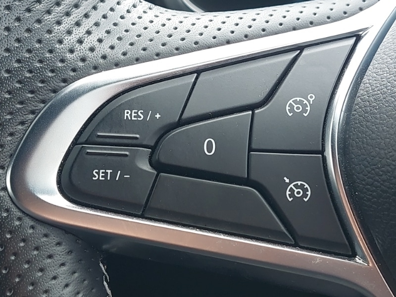 Used Renault Captur 2023 for sale - 77827024: Photo 16