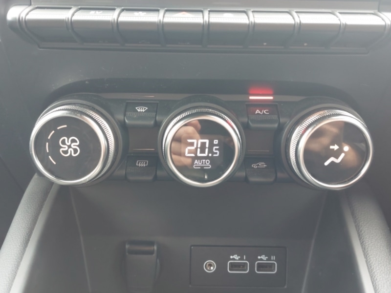 Used Renault Captur 2023 for sale - 77827024: Photo 17