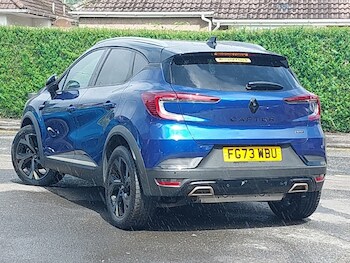 Used Renault Captur 2023 for sale - 77827024: Photo