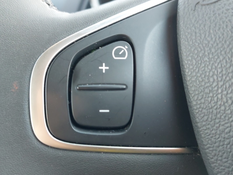 Used Renault Clio 2017 for sale - 77251863: Photo 16