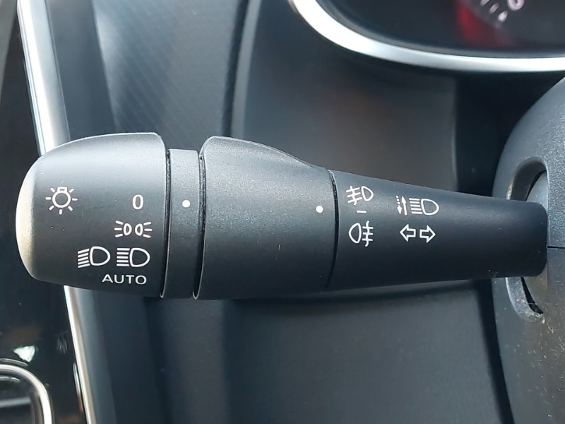 Used Renault Clio 2017 for sale - 77251863: Photo 18