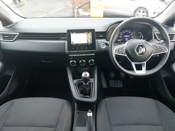 Used Renault Clio 2023 for sale - 77495392: Photo