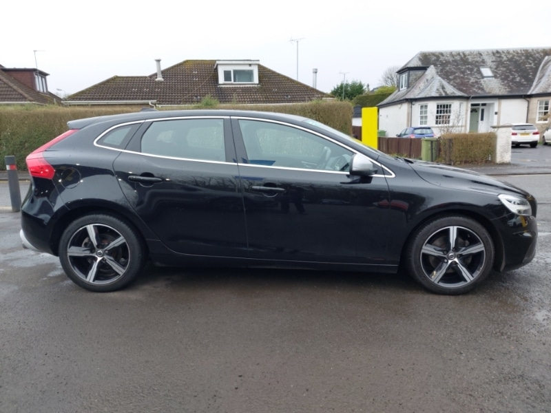 Used Volvo V40 2018 for sale - 77771664: Photo 4