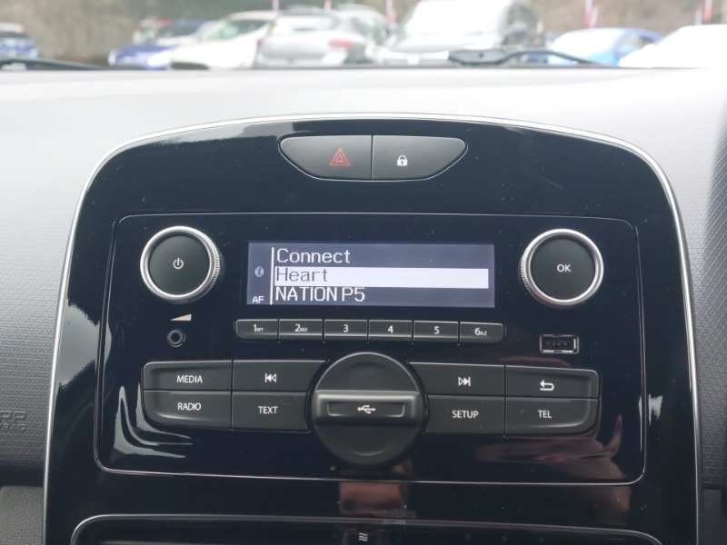 Used Renault Clio 2018 for sale - 77265058: Photo 17