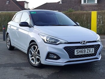 Used Hyundai i20 2019 for sale - 77549061: Photo