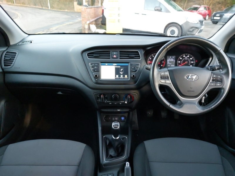 Used Hyundai i20 2019 for sale - 77549061: Photo 2