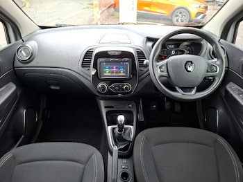 Used Renault Captur 2018 for sale - 79061160: Photo
