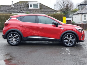 Used Renault Captur 2024 for sale - 77168968: Photo