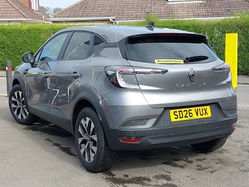 Used Renault Captur 2026 for sale - 78380779: Photo