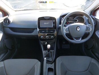 Used Renault Clio 2018 for sale - 78374271: Photo