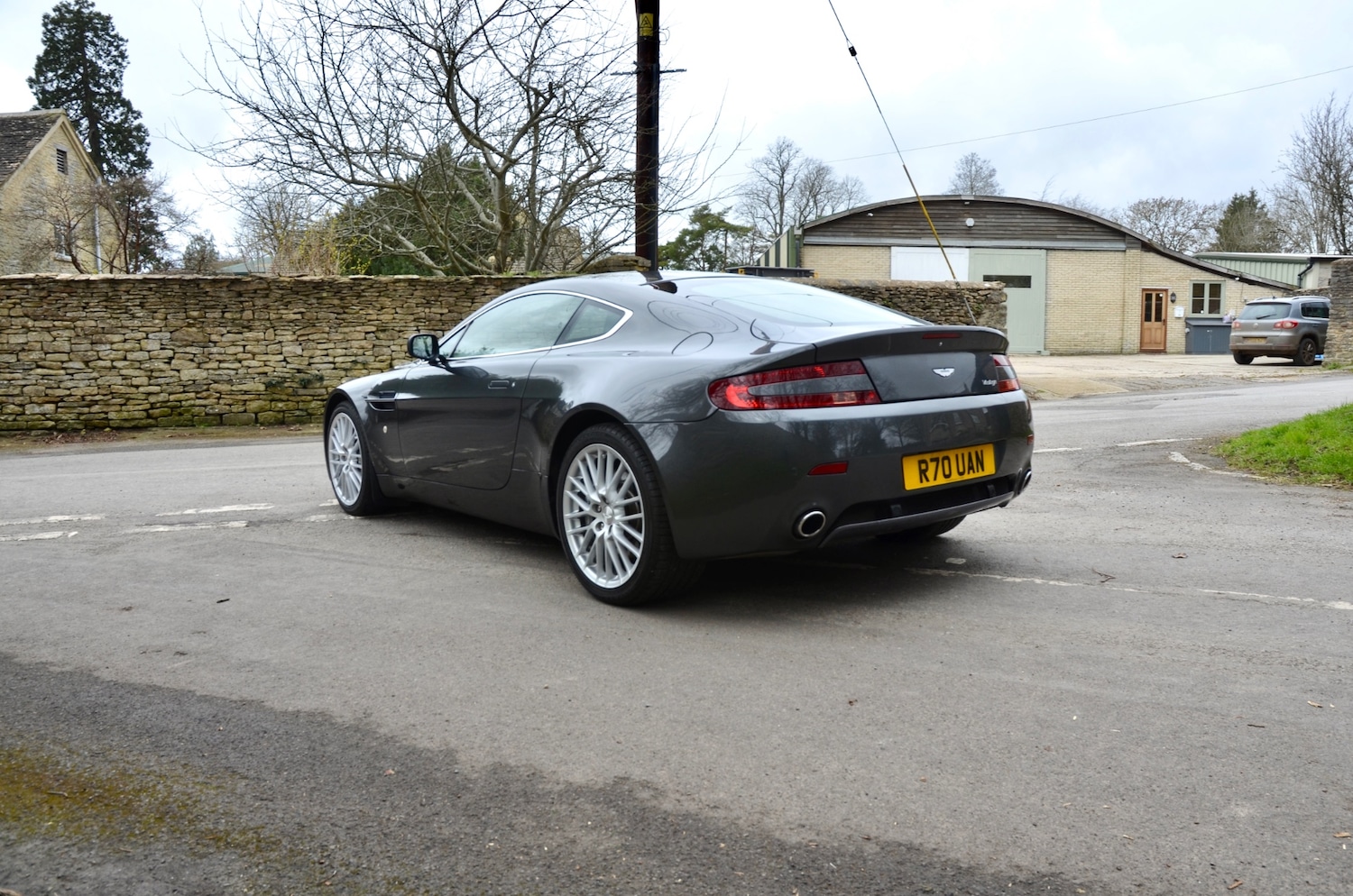 Used Aston Martin Vantage 2009 for sale - 77945794: Photo 11