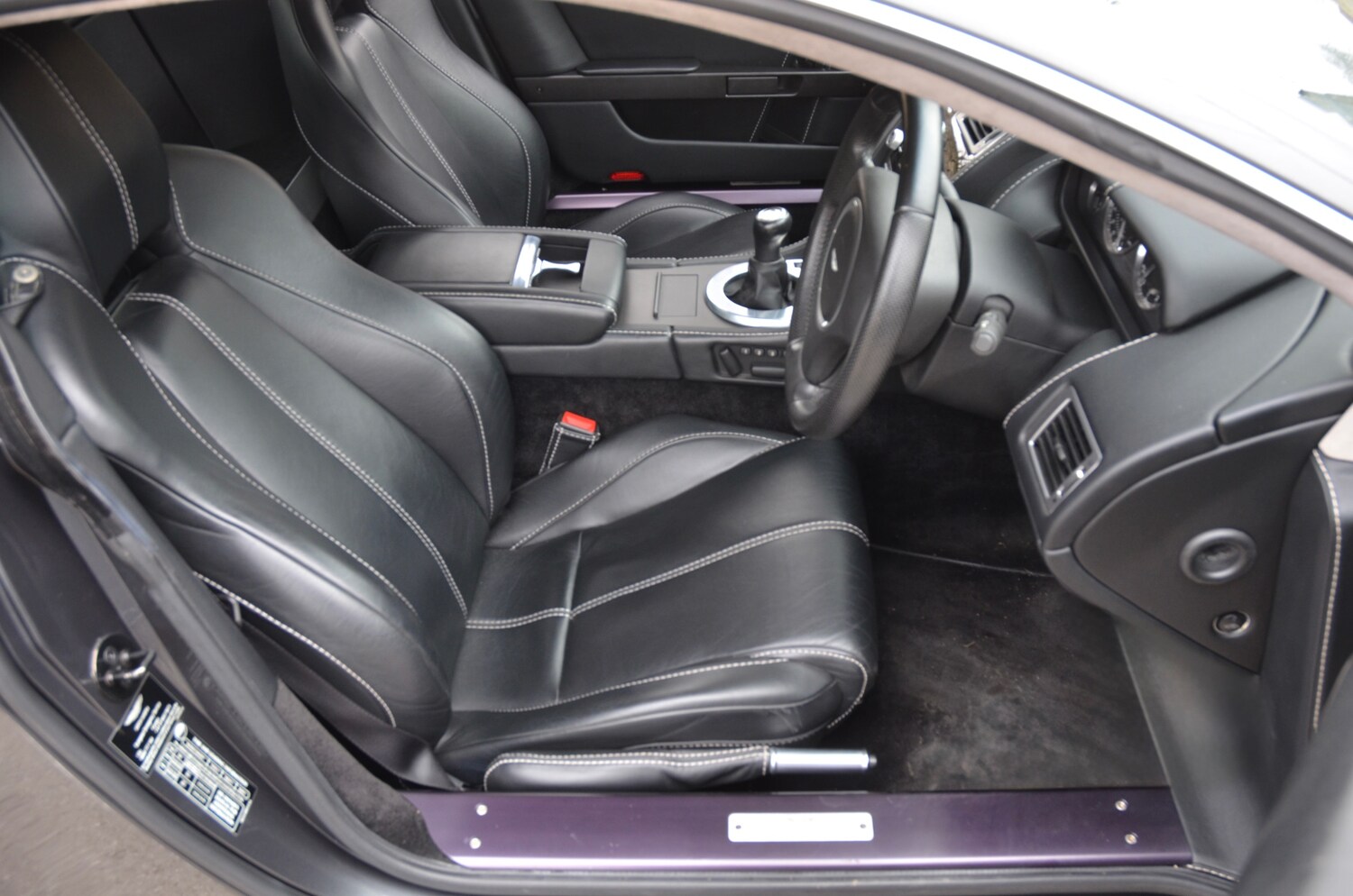 Used Aston Martin Vantage 2009 for sale - 77945794: Photo 31