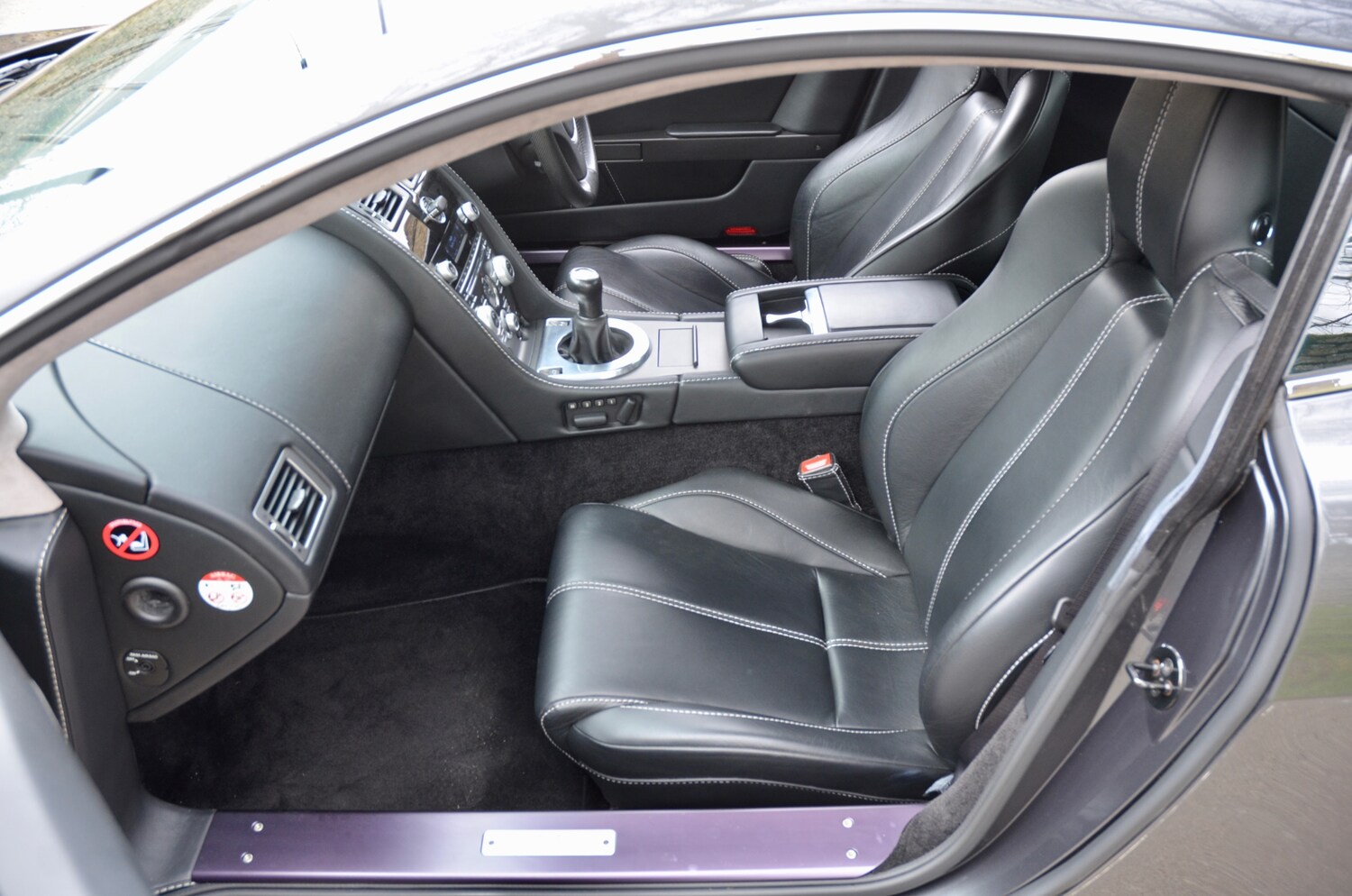 Used Aston Martin Vantage 2009 for sale - 77945794: Photo 37