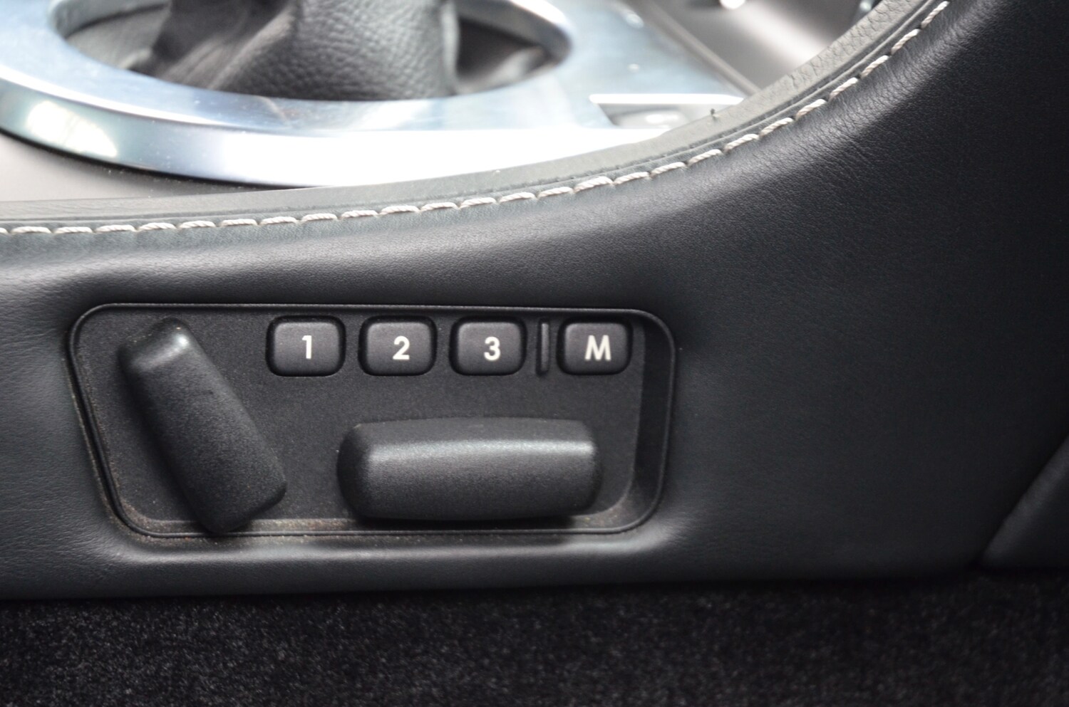 Used Aston Martin Vantage 2009 for sale - 77945794: Photo 48