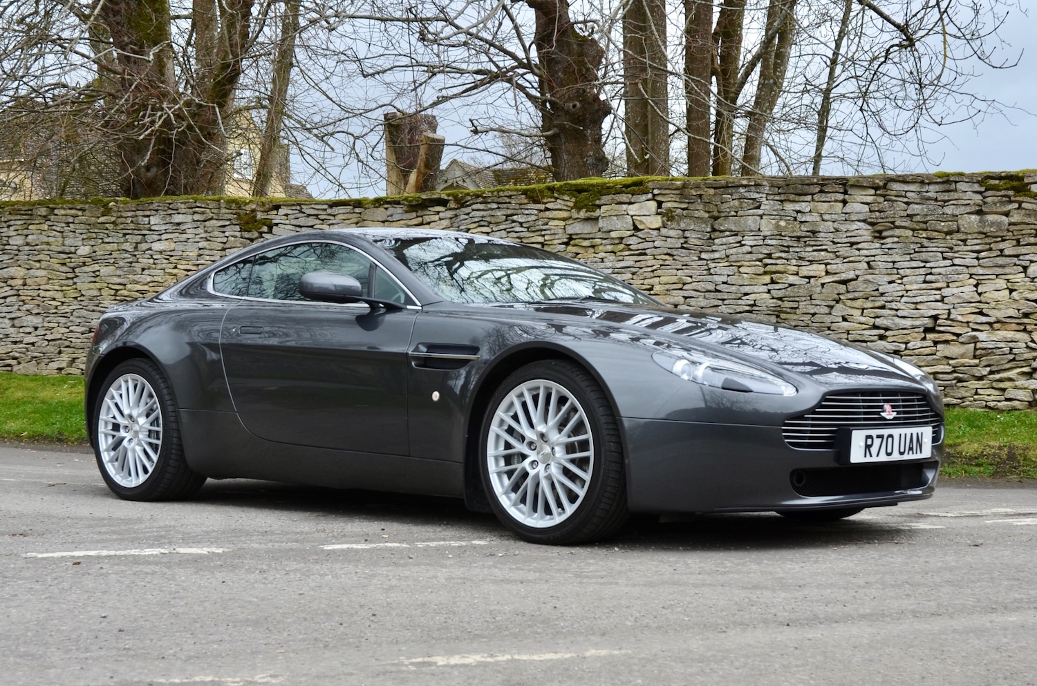 Used Aston Martin Vantage 2009 for sale - 77945794: Photo 5