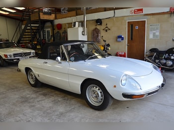 Used Alfa Romeo Spider 1972 for sale - 79490898: Photo