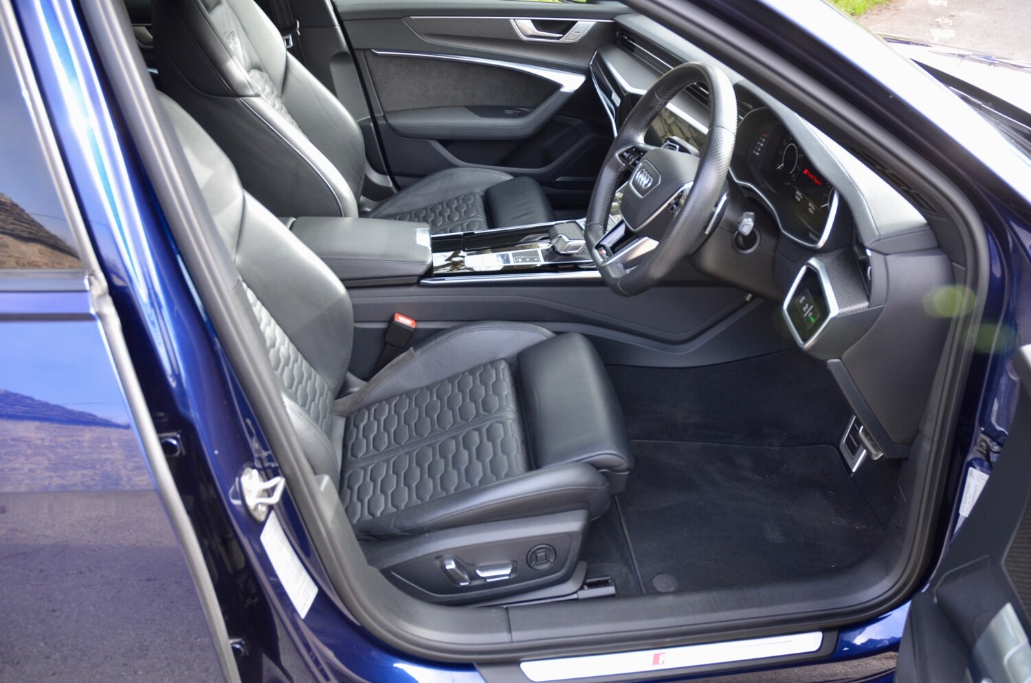 Used Audi RS6 2021 for sale - 77945828: Photo 28