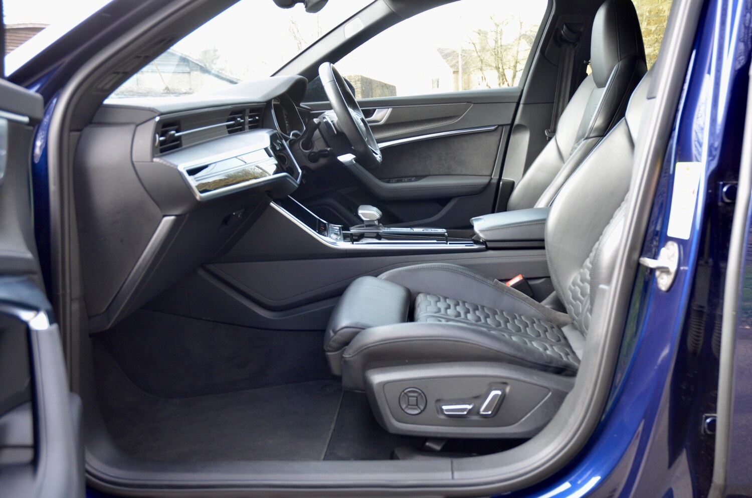 Used Audi RS6 2021 for sale - 77945828: Photo 35