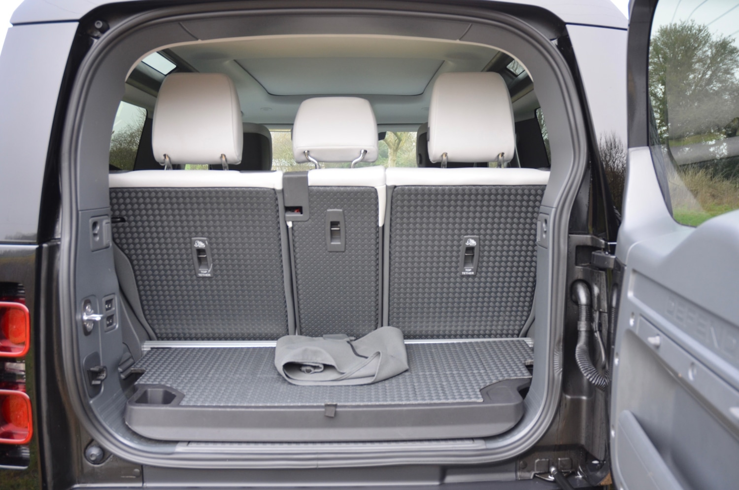 Used Land Rover Defender 2025 for sale - 77946046: Photo 37